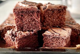 Vegan Chocolate Traybake 